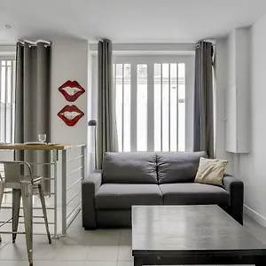 https://170-suite-angouleme-large-duplex-style-apt-with1-bdr.fr-paris.fr