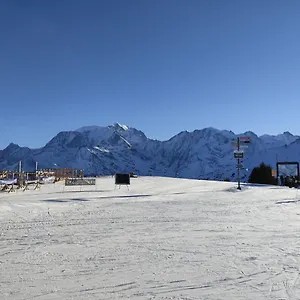 https://la-royale-saint-gervais-les-bains.hotels-rhonealpes.com